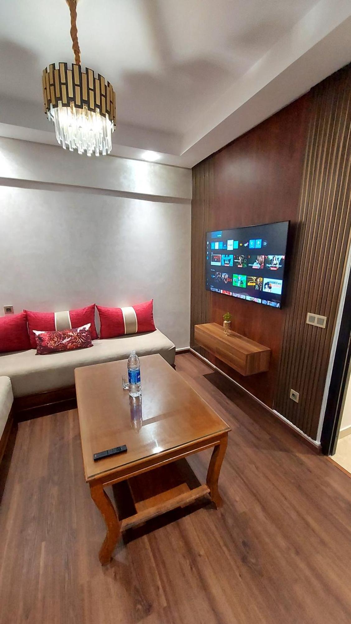 Luxury Downtown Apartment Of 80M2 In Front Of Hassan 2 Mosque And Sea From Family , Pour Famille , Interdit Couples Araabic Non Marie, Forbidden Unmarried Araabic Couples Basement Car Park Casablanca Luaran gambar