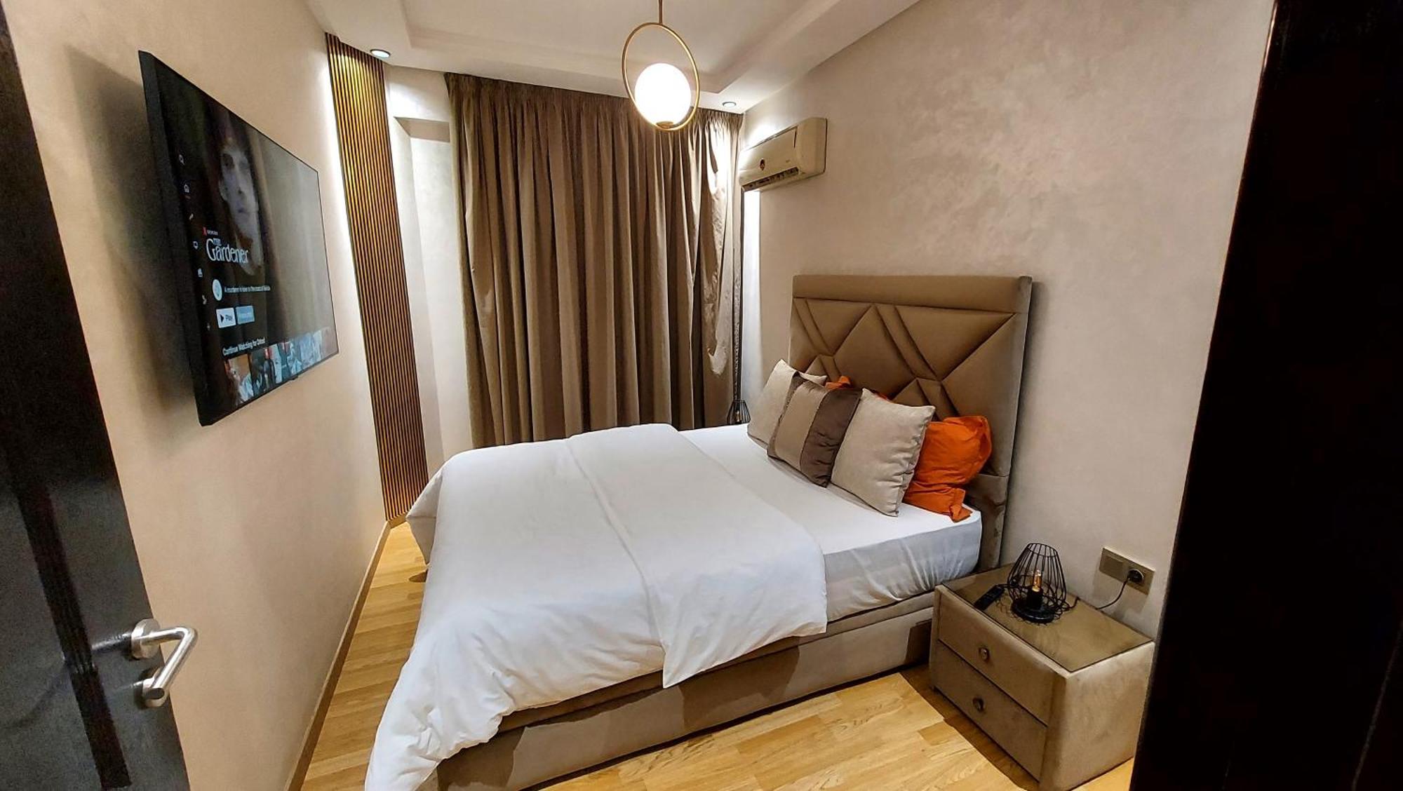 Luxury Downtown Apartment Of 80M2 In Front Of Hassan 2 Mosque And Sea From Family , Pour Famille , Interdit Couples Araabic Non Marie, Forbidden Unmarried Araabic Couples Basement Car Park Casablanca Luaran gambar